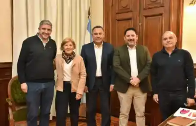 Un Futuro con Educación: Amado Recibió a la Fundación León en la Previa de un Evento Clave