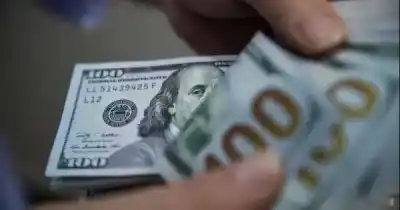 Frenó la escalada: a cuánto se consigue el dólar blue en Salta este viernes