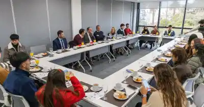 El desayuno que cambia vidas: UCASAL y Banco Macro reafirman su alianza con becados