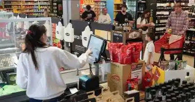 Adelantan el cierre de comercios en Mendoza: la razón que preocupa a los trabajadores