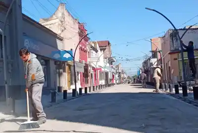 Monteros Transforma su Centro: La Peatonal de Calle Colón, a Días de su Habilitación