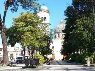 Fin de Semana en Tucumán: Frío Matinal y Sol que Calienta la Tarde