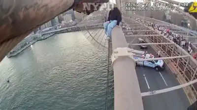 Subió al Puente de Brooklyn y amenazó con saltar: el desgarrador diálogo que la salvó