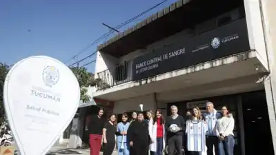 Mientras todos miran el partido, ellos salvaron vidas: la colecta de sangre que nadie esperaba
