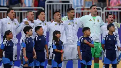 Inglaterra, la banda que suena afinada: potencia, desgaste y el duelo que define todo