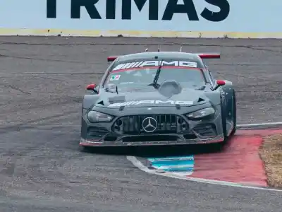 Lo que nadie contó de la carrera que le dio a Mercedes-Benz su primer triunfo en el TC