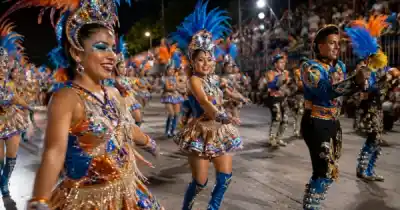 Castañares se viste de carnaval: horarios, precios y las 15 agrupaciones que desfilarán este domingo