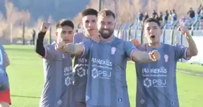 El penal que metió a Huracán Las Heras en zona de clasificación
