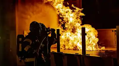 Incendio en El Alto: lo que encontraron los bomberos al ingresar
