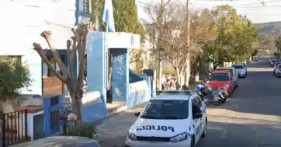 Hartos de los robos, vecinos de Ciudad de Nieva atraparon a un ladrón y lo entregaron a la Policía