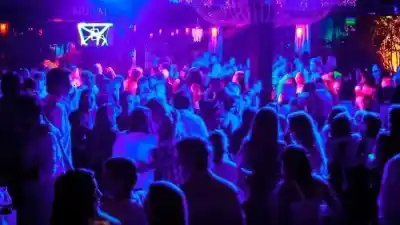 Noche de terror en un boliche de la Capital: denunció que la pincharon con una jeringa