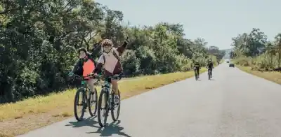 Pedalean 50 km hasta una finca agroecológica en El Timbó: ¿te animás a sumarte?