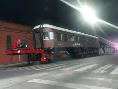 El vagón que transportó a presidentes y príncipes ya tiene nuevo hogar en Lanús