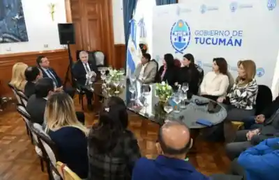 9 de Julio en Tucumán: Jaldo Reunió a Intendentes Pensando en la Gran Celebración