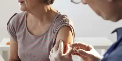 Alarma en la salud: menos de la mitad de los mayores de 65 años se vacunó contra la gripe