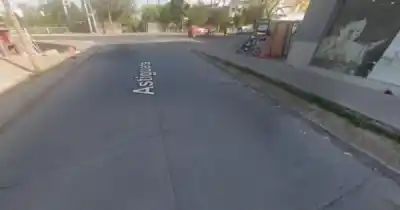 Salió a trabajar para darle de comer a su hijo y motochorros la dejaron tirada en Av. Chile