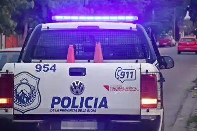 Discusión terminó en el hospital: joven apuñalada en pleno barrio Universitario