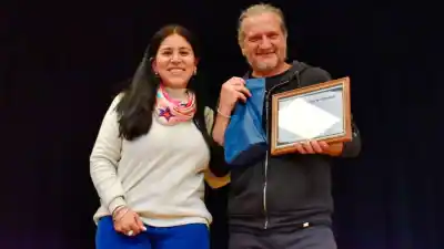El filósofo que llenó un teatro en Santiago del Estero: ¿qué les dijo a los jóvenes?