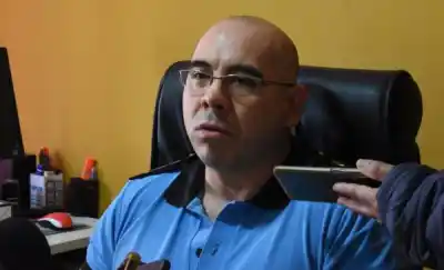 Cortaron el techo de un corralón y lo que encontraron en un allanamiento dejó helada a la policía