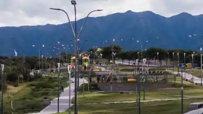El Parque de los Vientos reabre con sorpresas: estación solar y humidificadores que refrescan al instante