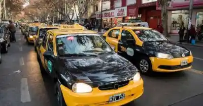 El duro revés de APROTAM al Gobierno: no avala el nuevo cuadro tarifario de taxis