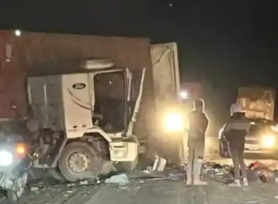 Tremendo Choque Frontal de Camiones en Ruta 329 Cerca de Simoca: Dos Heridos