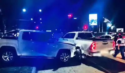 Festejos mundialistas terminaron en susto: fuerte choque en avenida Perón