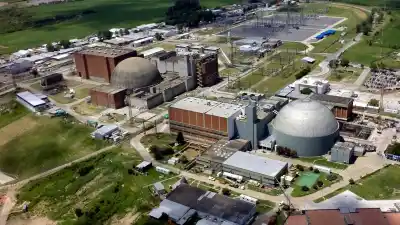 Adiós al reactor propio: la paradoja del plan nuclear argentino que se desarma mientras prometen inversiones