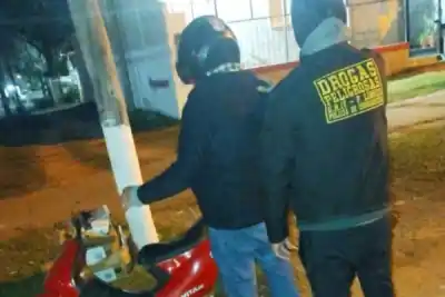 Cayó con marihuana y una balanza de precisión en un operativo nocturno en Paso de los Libres