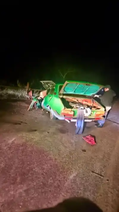 Despiste y choque en San Pedro: uno pelea por su vida en terapia intensiva