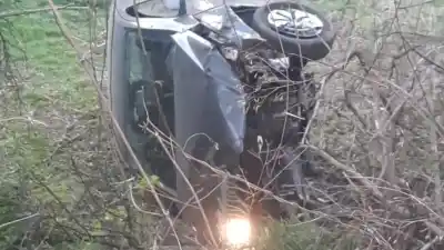 Volcaron en la Ruta 4 y lo que pasó después sorprendió a todos