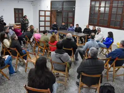 Vecinos de Villa San Martín exigen a los diputados que frenen la 'puerta giratoria'