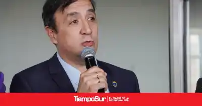 Grasso cruzó a los senadores con un mensaje patriótico y les pidió frenar una ley que "entrega" el territorio