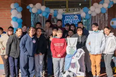 Más de 7.500 alumnos ya programan y robotizan en las aulas misioneras