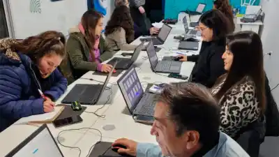Aprendé a usar Canva con inteligencia artificial: el taller que arranca esta semana en La Banda