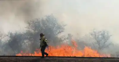 Un incendio cerca del aeropuerto de Salta desató el pánico: ¿qué pasó?
