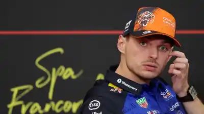Max Verstappen vuelve al alerón viejo: la confesión que preocupa a Red Bull
