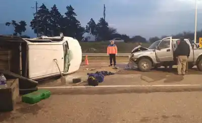 Choque en el Monumento a la Virgen: una camioneta volcó y un hombre perdió un diente