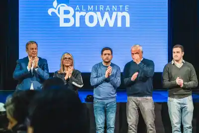 Más de 500 alumnos participaron del Pre Parlamento Juvenil en Almirante Brown