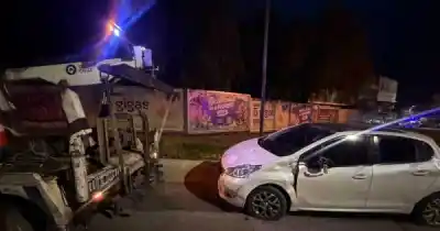 Choque en el Corredor del Oeste: motociclista sufrió politraumatismos y fue trasladada de urgencia