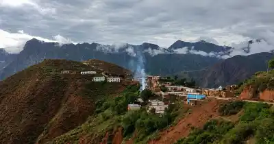 El fuego avanza en Iruya: puestos de pastoreo en peligro y la urgencia de un helicóptero