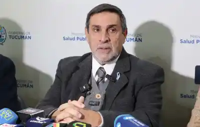 La madrugada de terror que vivió el ministro de Salud: lo internaron de urgencia y el parte médico sorprendió a todos