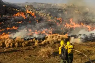 Corrientes en alerta: el centro-sur de la provincia está en riesgo extremo de incendios