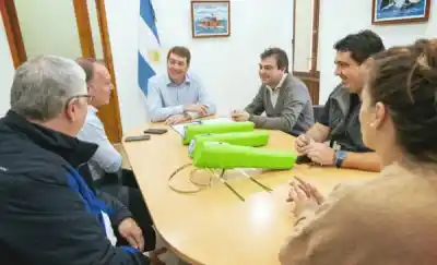 Rawson: firmaron un convenio clave para instalar 30 ecoceniceros en la ciudad