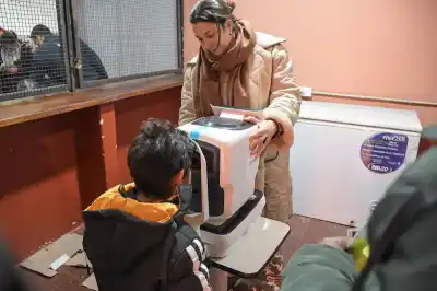 Más de 100 chicos de San Vicente recibieron anteojos gratis tras un operativo oftalmológico