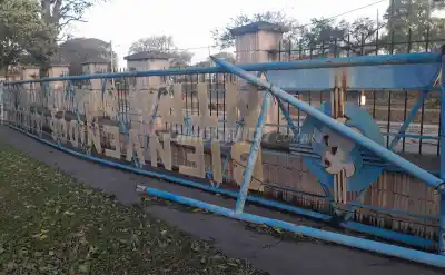 El viento no perdona: derribó el histórico cartel del Santuario de Río Blanco y dejó al descubierto un monasterio
