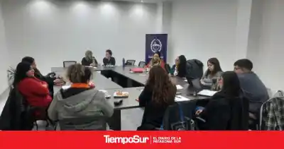 Gobierno y gremios sellan un nuevo acuerdo salarial en el IDUV: ¿de cuánto es el aumento?
