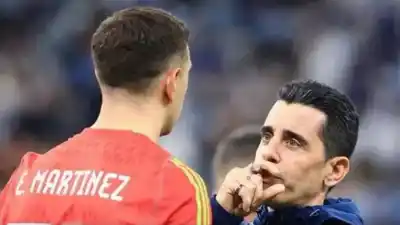 El hombre que prepara a los arqueros de la Selección: quién es Martín Tocalli y su historia detrás de los títulos