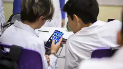 El dato que preocupa: más del 65% de los niños de 8 años en Catamarca ya tiene celular propio