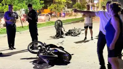 Choque frontal en el barrio San Martín: un joven de 20 años no resistió las heridas
